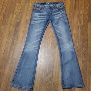 Rock 47 by Wrangler Low Cowgirl Flare Jeans Women’s 7 x 36 Fits A 32" Waist C81